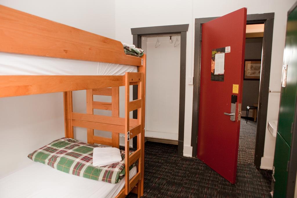 Hostel Hi Vancouver Central Pokoj fotografie